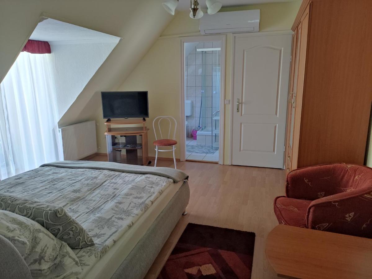 Zsanett Appartement Hévíz Kültér fotó