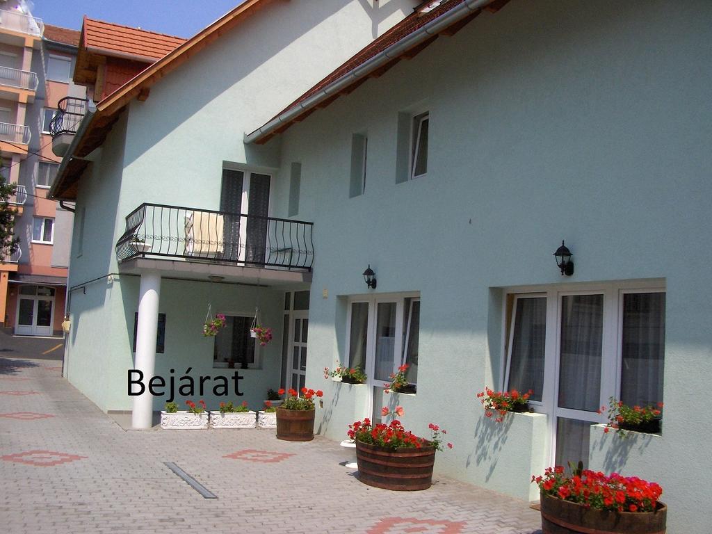 Zsanett Appartement Hévíz Kültér fotó